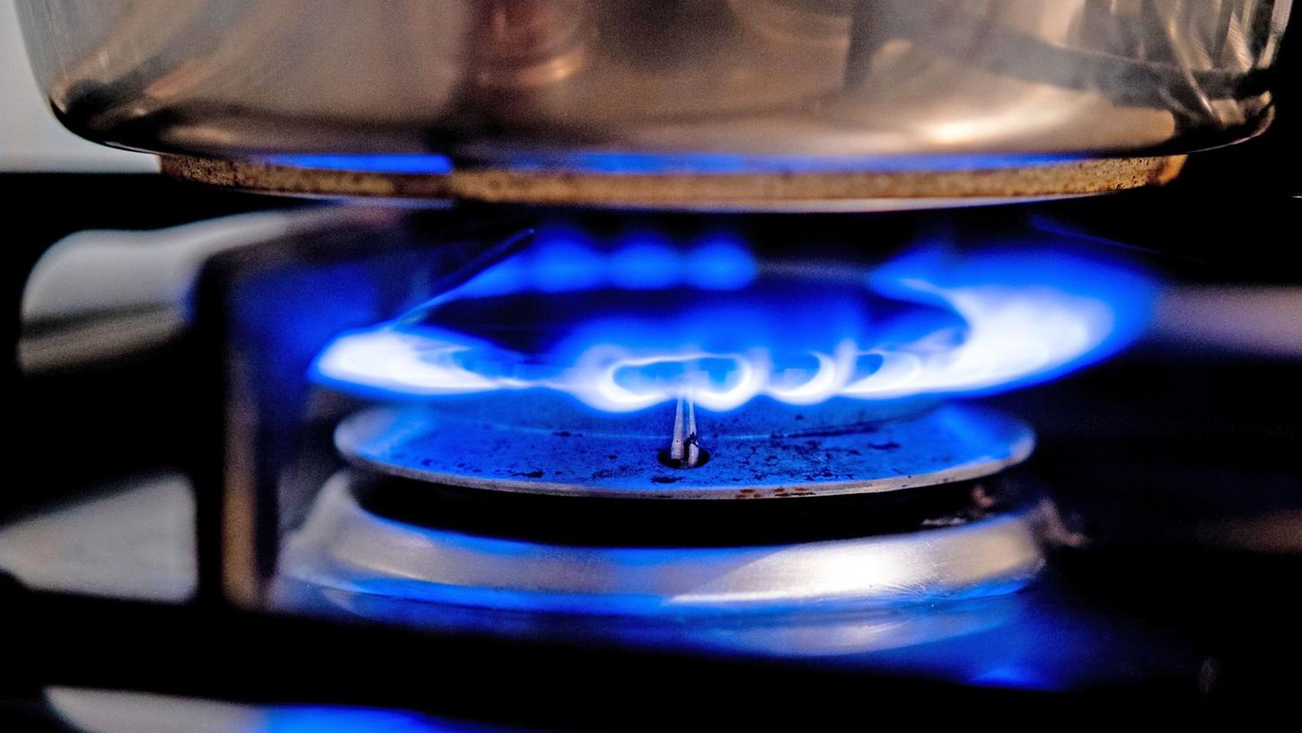 Die genaue Höhe der Umlage berechnet der sogenannte Marktgebietsverantwortliche Trading Hub Europe, ein Gemeinschaftsunternehmen der Gas-Fernleitungsnetzbetreiber. (Symbolbild) Die genaue Höhe der Umlage berechnet der sogenannte Marktgebietsverantwortliche Trading Hub Europe, ein Gemeinschaftsunternehmen der Gas-Fernleitungsnetzbetreiber. (Symbolbild)