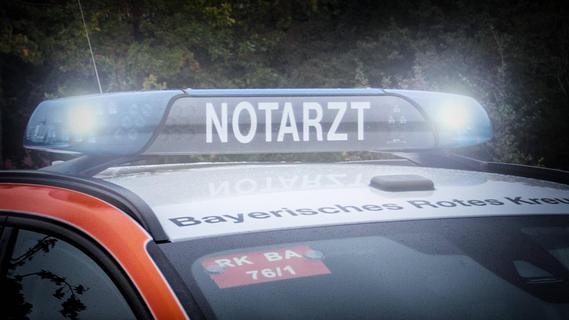 Sonntagnacht bei Lauterhofen: Crash auf der B299 fordert sieben Verletzte