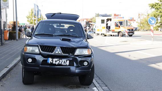 Fußgänger von PKW erfasst: Schwerer Unfall in Nürnberg