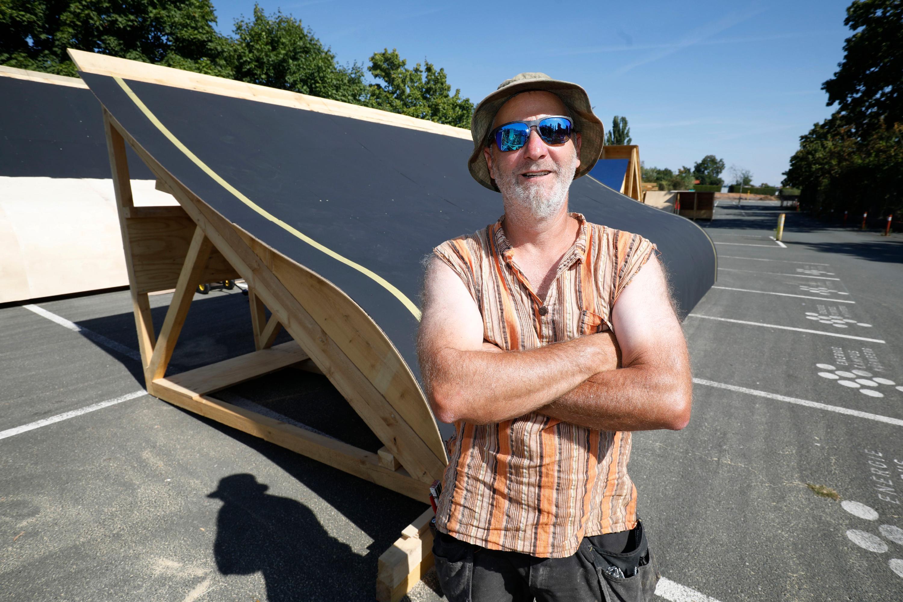 "Wir lieben Holz!", sagt Bauleiter Niko Bößl stellvertretend für das Team.