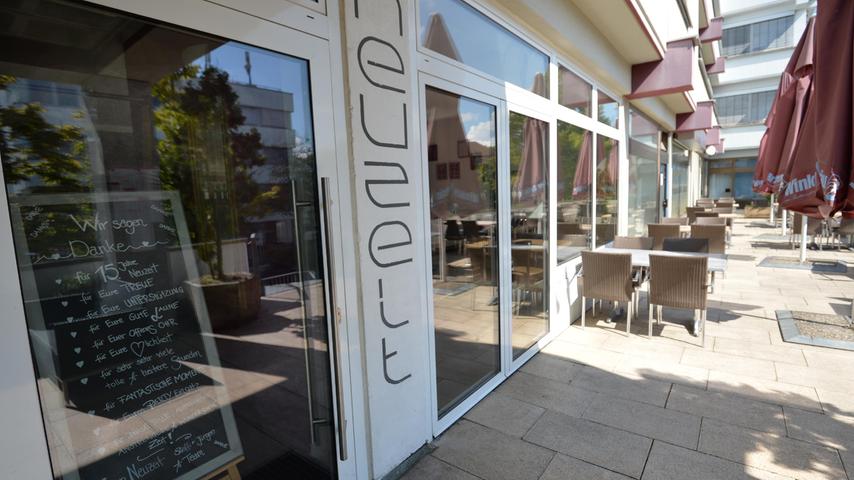Legendäres Neumarkter Café-Restaurant schließt nach 15 Jahren Legendäres Neumarkter Café-Restaurant schließt nach 15 Jahren