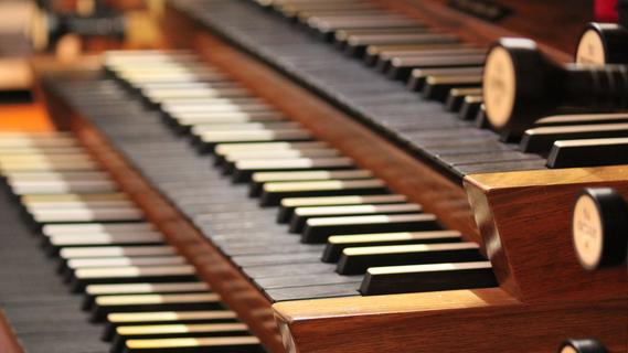 Gießkannen für mehr Feuchtigkeit: Orgeln in der Lorenzkirche leiden unter der Hitze