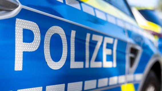 0,9 Promille: Alkoholisierter Autofahrer in Nürnberg musste gefesselt werden