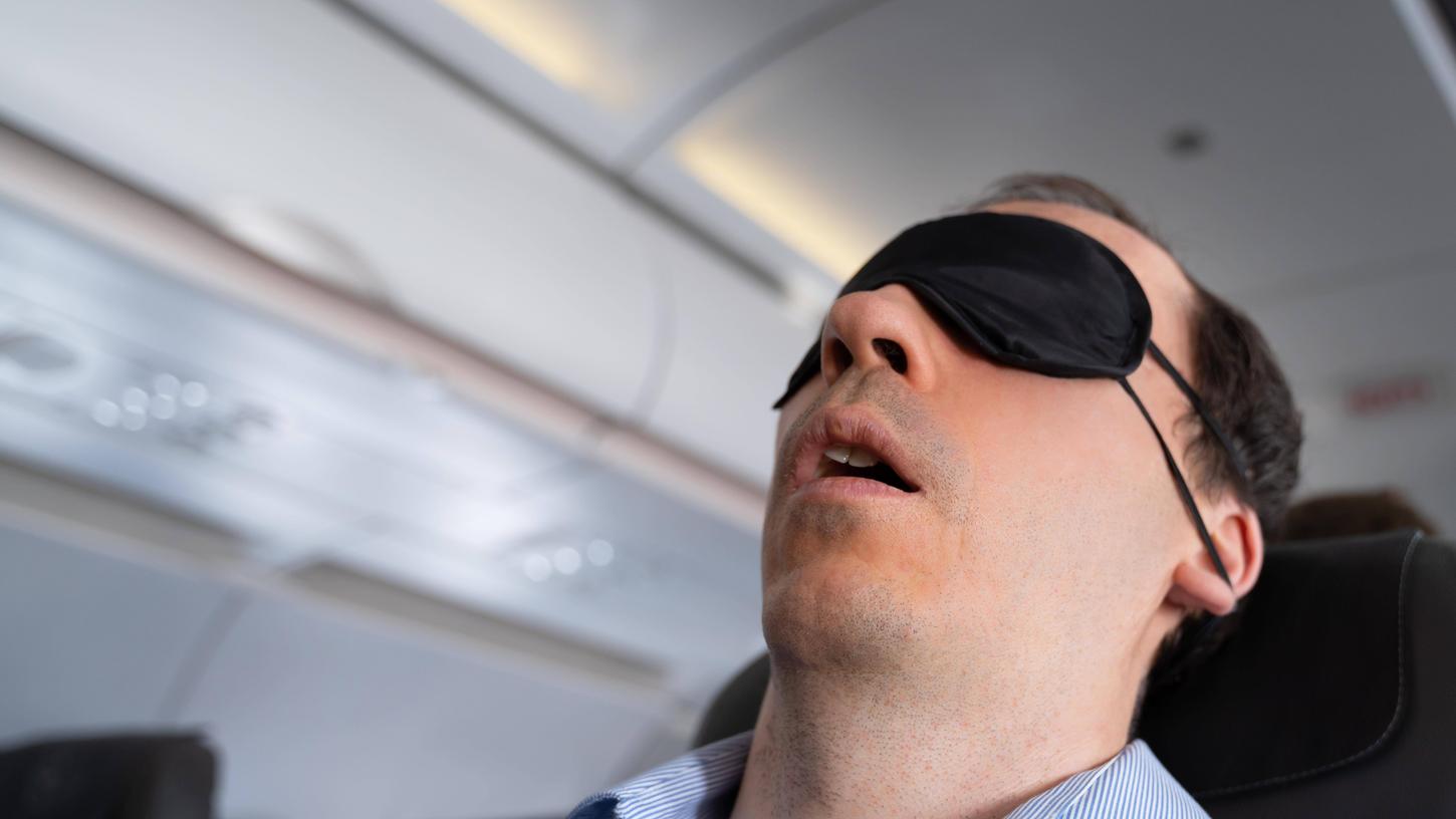 Schlafende Piloten sollen keine Seltenheit sein. Bereits im Mai dieses Jahres gab es einen ähnlichen Vorfall. (Symbolbild) Schlafende Piloten sollen keine Seltenheit sein. Bereits im Mai dieses Jahres gab es einen ähnlichen Vorfall. (Symbolbild)