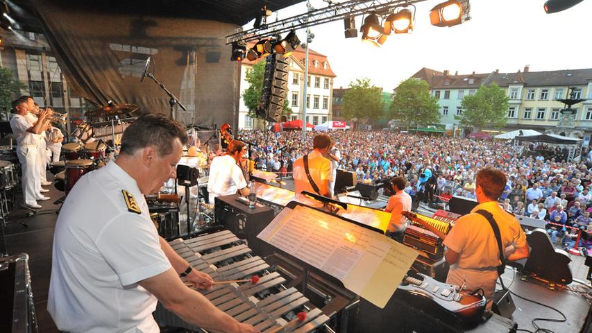 Bigband der Bundeswehr spielte wieder für Erlangen