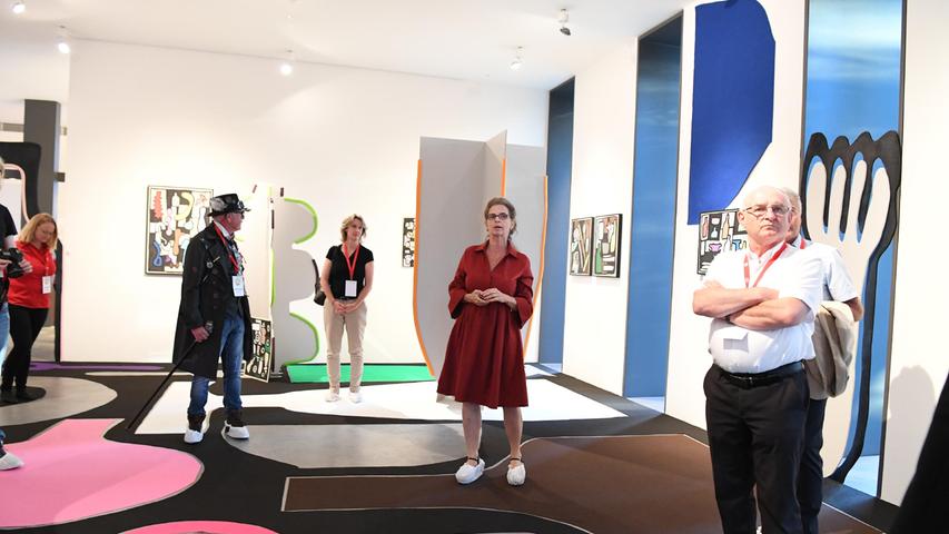 Museumsleiterin Pia Dornacher führte die Gäste durch die Sonderausstellung Verene Issel.