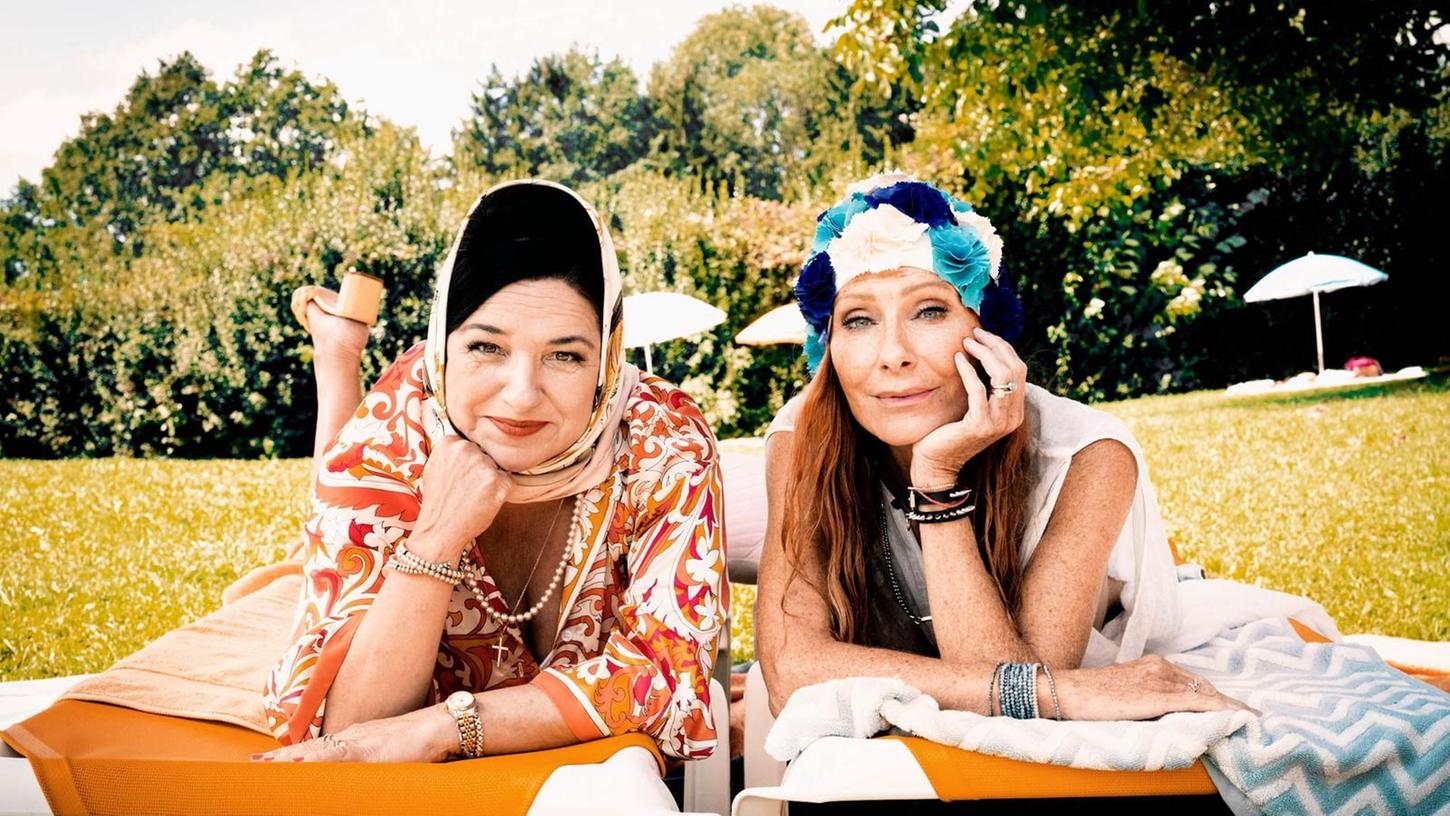 Szene mit Maria Happel (li.) und Andrea Sawatzki als Freundinnen Gabi und Eva.