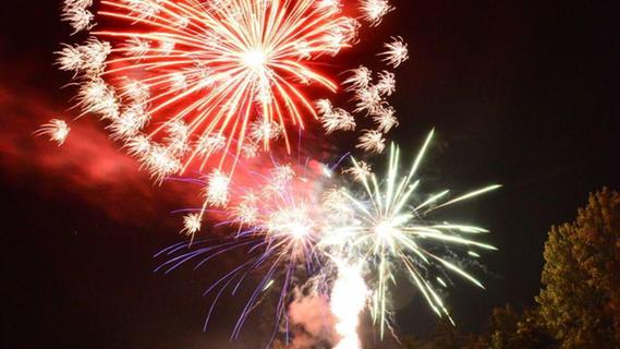 Die Nennslinger feierten ihre Kirchweih - mit Feuerwerk