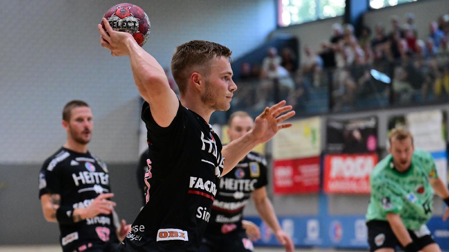 Christopher Bissels HC Erlangen will seine spielerische Weiterentwicklung gegen Wetzlar prompt unter Beweis stellen.
Christopher Bissels HC Erlangen will seine spielerische Weiterentwicklung gegen Wetzlar prompt unter Beweis stellen.