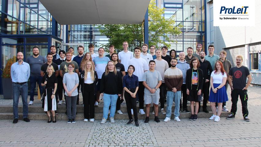 Zum Ausbildungsbeginn am 1. September 2022 starten 33 Auszubildende ihre Karriere bei dem Herzogenauracher Software-Entwickler ProLeiT. 