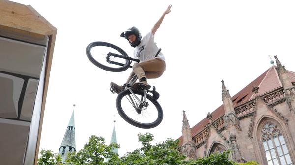 Warum erst lange abwarten? Mit jedem Durchgang wurden die Athleten mutiger und zeigten, was sie draufhaben.