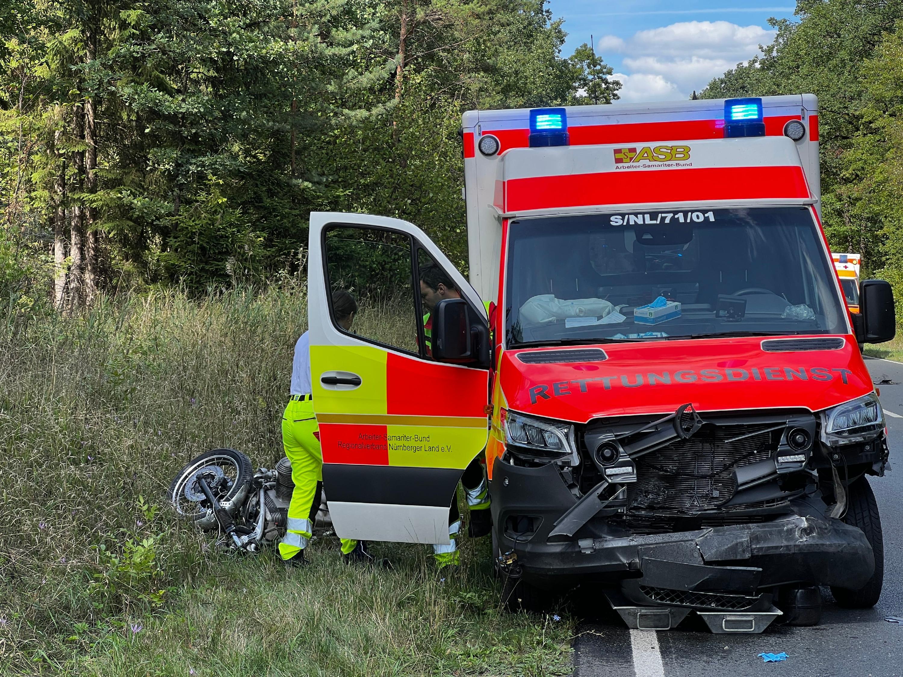 Tödlicher Unfall Im Nürnberger Land: Motorrad Kollidiert Mit ...