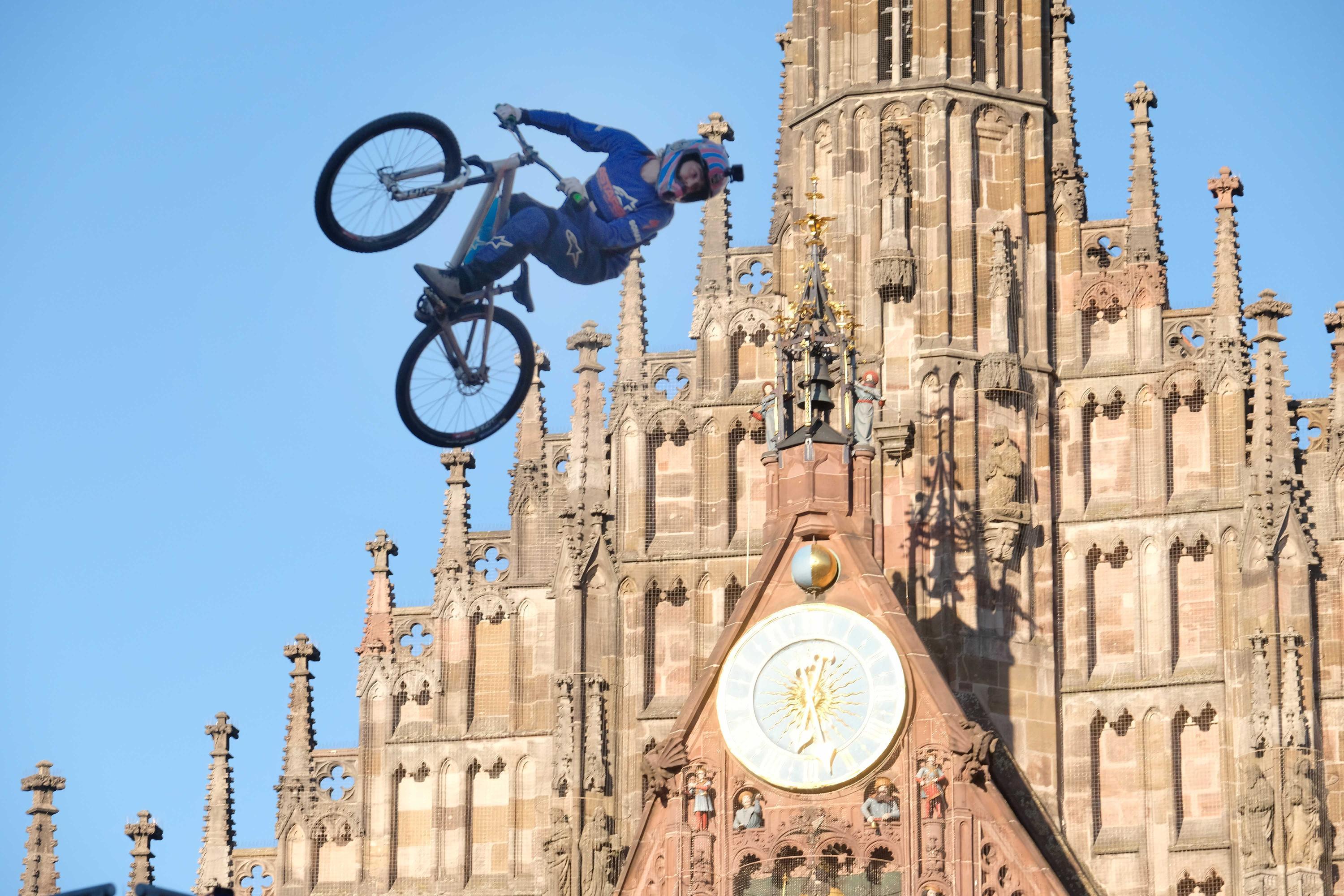 In mehreren Metern Höhe hieß es, zunächst den Überblick zu behalten. 