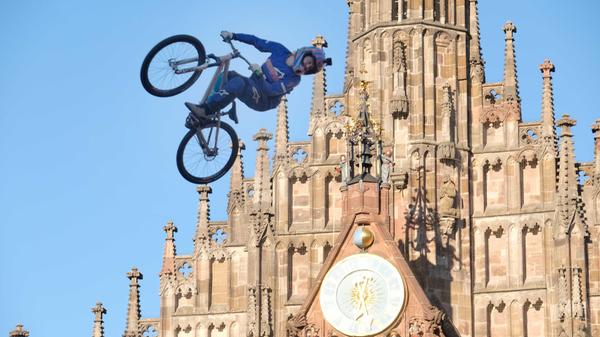 In mehreren Metern Höhe hieß es, zunächst den Überblick zu behalten.