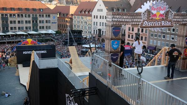 Hier muss man sich erst einmal hinunter trauen.