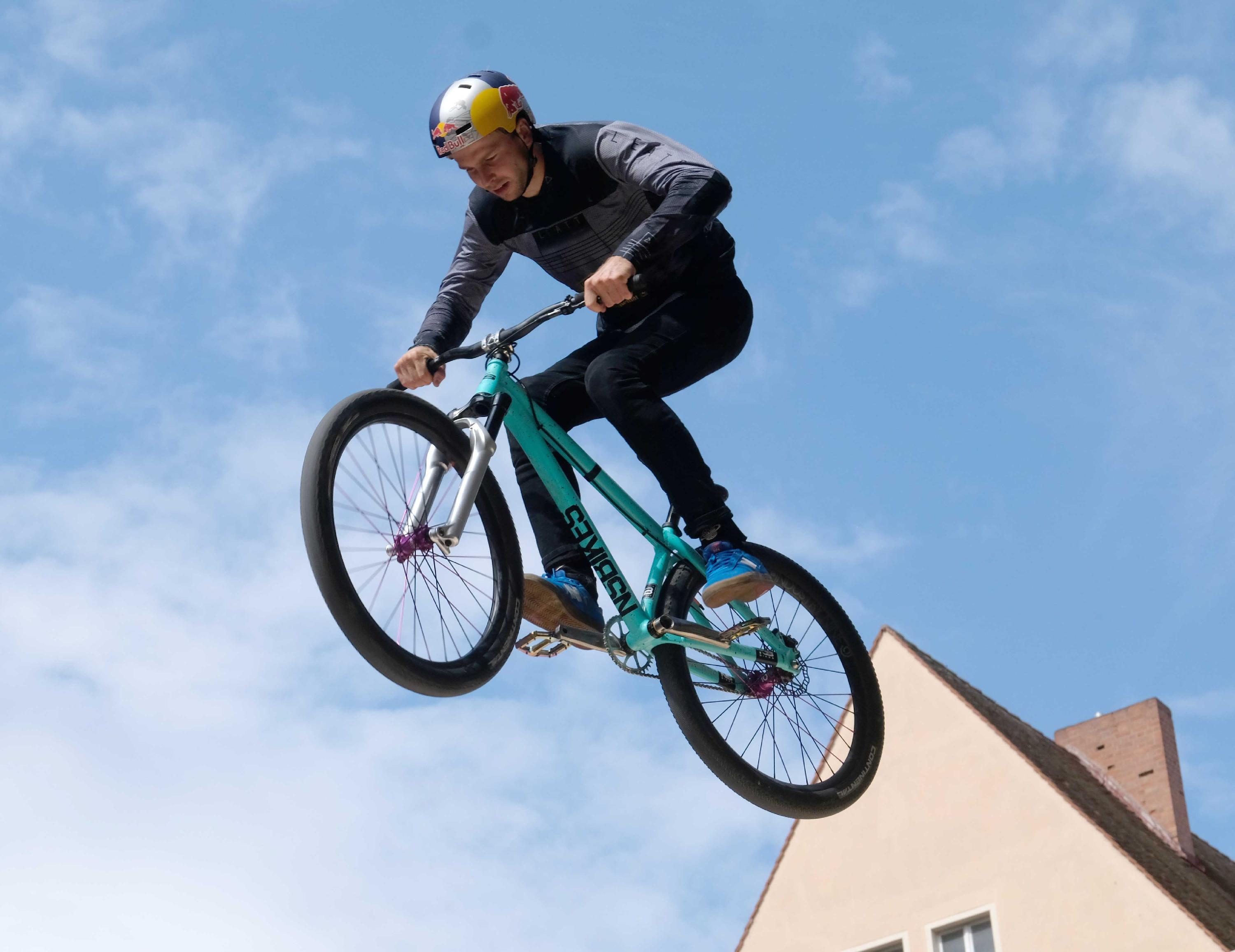 Locker durch die Luft: So geht es.