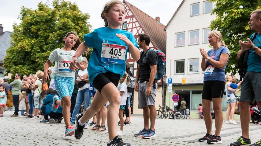 Fränkische – Schweiz – Marathon     Bambini- und Schülerläufe am Samstag plus Rahmenprogramm     Foto: Andreas Klupp