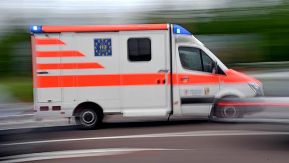 Tödlicher Zusammenstoß: 66-Jähriger stirbt nach Frontalkollision in Franken