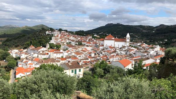 Ebenfalls klein aber fein – und direkt um die Ecke von Marvão – lohnt ein Besuch der Kleinstadt Castelo de Vide. Die spannende Reisereportage zu dieser Bildergalerie lesen Sie unter www.nn.de/leben/reisen