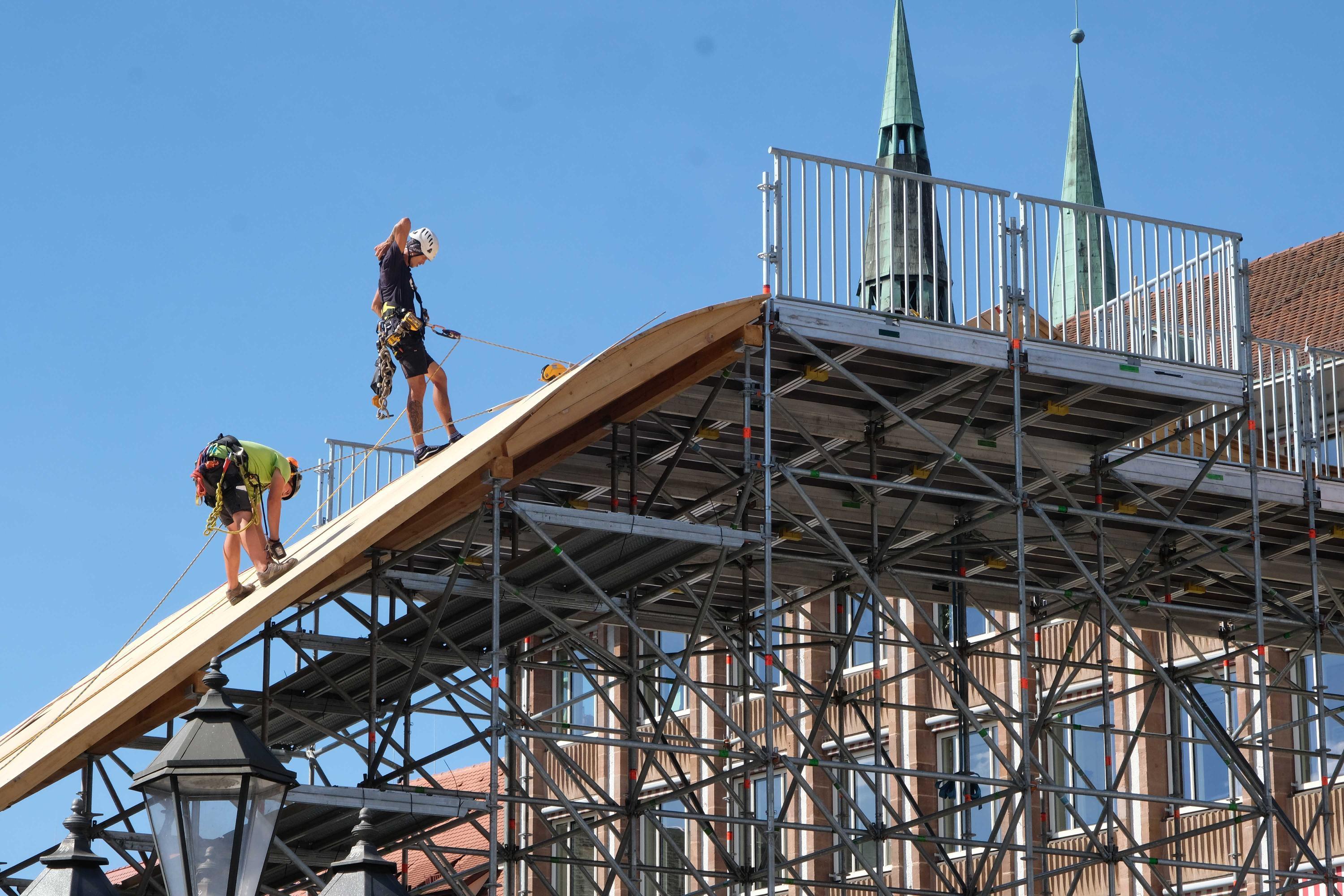 Wie für den Aufbau ist auch für den Abbau jede Menge Kraft nötig.