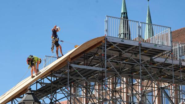 Wie für den Aufbau ist auch für den Abbau jede Menge Kraft nötig.