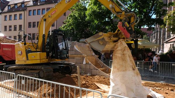 Laut Veranstalterangaben waren im Lauf des Samstags insgesamt 120.000 Zuschauer an der Strecke.