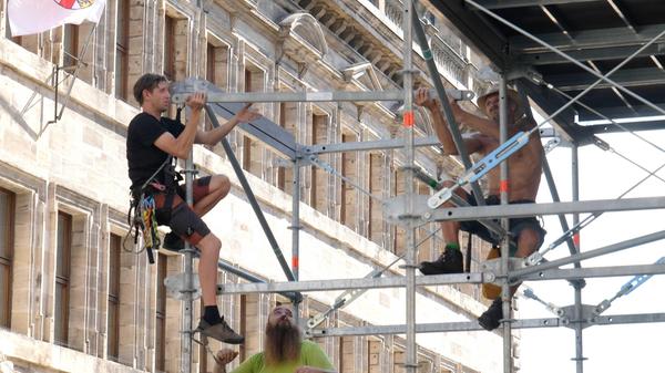 Vorsicht ist auch bei den Gerüsten geboten.