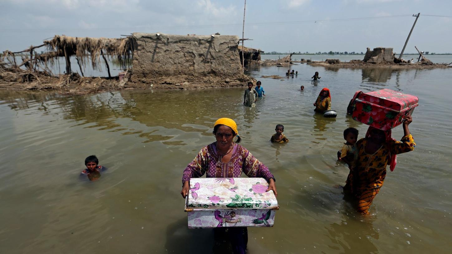 Pakistan kämpft weiter mit Rekordfluten