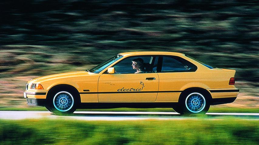  Neben anderen Herstellern nahm auch BMW an einem Pilotprojekt des Bundesforschungsministeriums ab 1992 auf der Ostseeinsel zur E-Mobilität teil. Der 3er als Elektroauto wurde 25 Mal gefertigt, leistete 32 kW/45 PS und beschleunigte in zwölf Sekunden auf 80 km/h und maximal bis 135 km/h. 