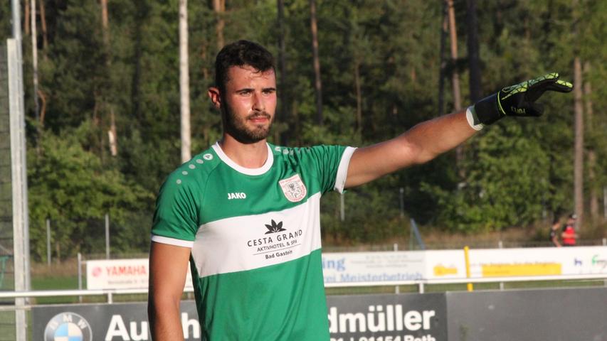 Ein sicherer Rückhalt war der neue Torhüter Andre Tietze bei seinem ersten Landesliga-Spiel für Weißenburg.