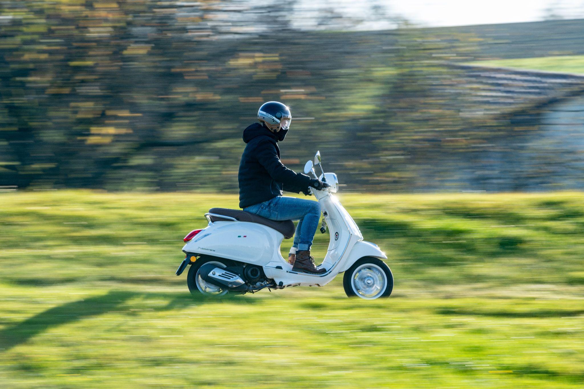 Blickrichtung trainieren: Mit dem Motorrad Bremsmanöver üben