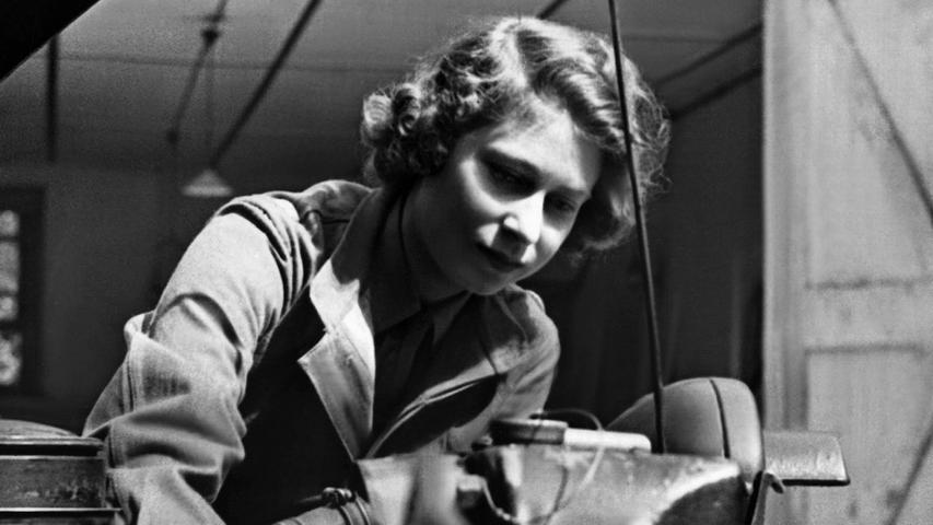 Gegen Ende des Zweiten Weltkriegs diente die Queen in Hilfsmilitäreinheit als Automechanikerin.