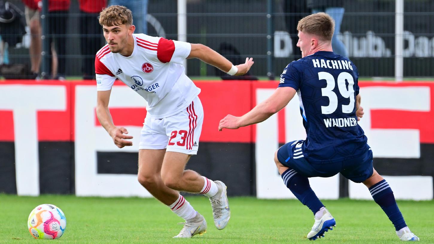 Saisontor Nummer sieben: Leonardo Vonic (li.) ist wie schon in der U19 erneut Top-Scorer seiner Mannschaft.
Saisontor Nummer sieben: Leonardo Vonic (li.) ist wie schon in der U19 erneut Top-Scorer seiner Mannschaft.