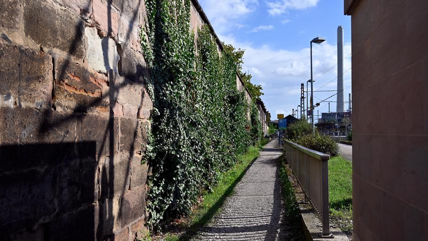 Die Stadtmauer bildet heute auch einen kleinen Teil der "Grünen Lunge" Erlangens.