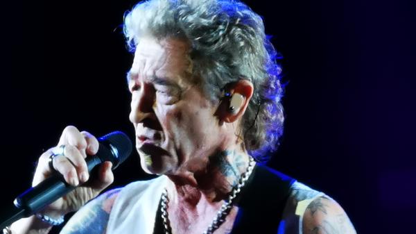 Zwar nicht im Rahmen des Festivals und dennoch auf der großen Bühne an der Wöhrmühle findet am 15. Juli ein Benefizkonzerte der Erlanger Stadtwerke zugunsten der Lebenshilfe Erlangen statt. Auftreten wird die Tribute-Band MAFFAYpur mit Liedern von Peter Maffay.