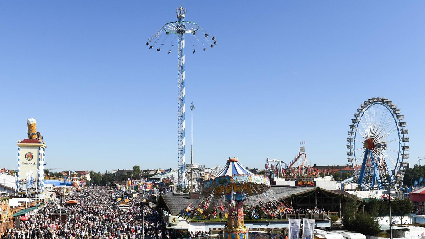Nach zweijähriger Corona-Zwangspause gibt es in diesem Jahr erstmals wieder eine Wiesn. Nach zweijähriger Corona-Zwangspause gibt es in diesem Jahr erstmals wieder eine Wiesn.