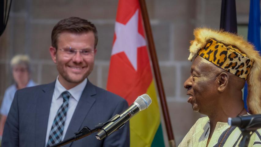 Der Austausch mit Togo wird gepflegt: Im Juni war König Bitemi Wake Yawanke zu Gast. Diesmal wird der Bürgermeister aus Sokodé in Togo die Ausstellung in Röthenbach besuchen.