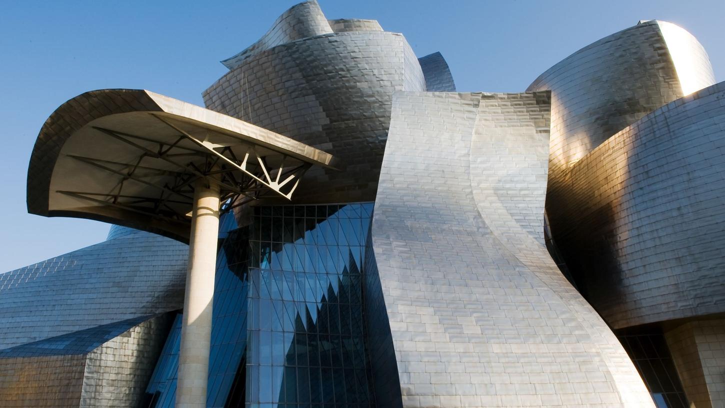 Das Guggenheim-Museum in Bilbao gilt als avantgardistisches Meisterwerk. Das Guggenheim-Museum in Bilbao gilt als avantgardistisches Meisterwerk.