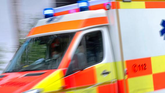 Komplettsperrung in Ramsberg: 63-jähriger Autofahrer verliert Bewusstsein