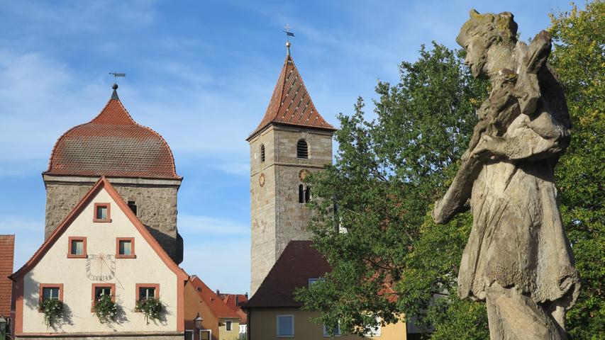 Um Energie zu sparen: In Ornbau wird's jetzt früher dunkel Um Energie zu sparen: In Ornbau wird's jetzt früher dunkel