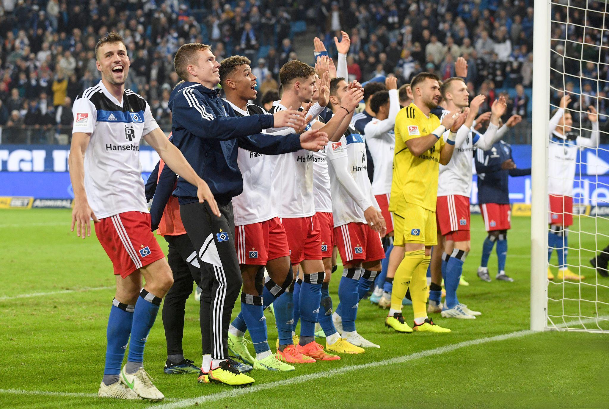 Trotz Querelen: HSV An Der Tabellenspitze | Nordbayern