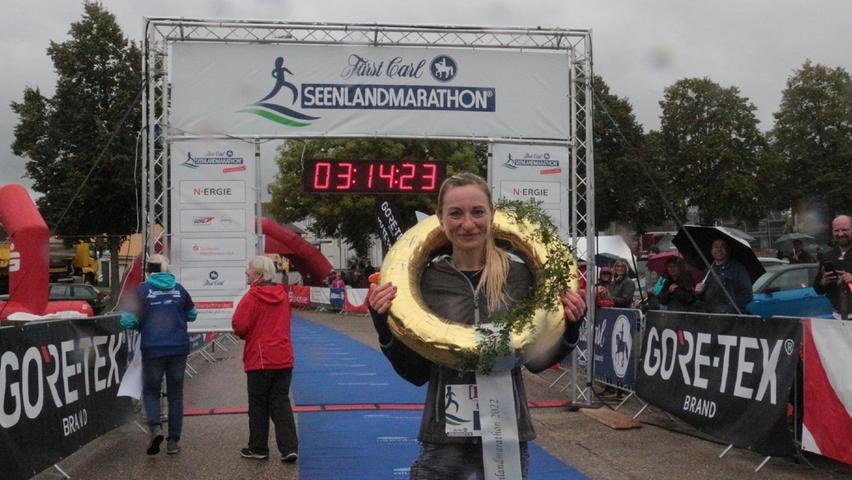 Bei den Frauen gewann Margarita Geistdörfer aus Augsburg den Marathon.