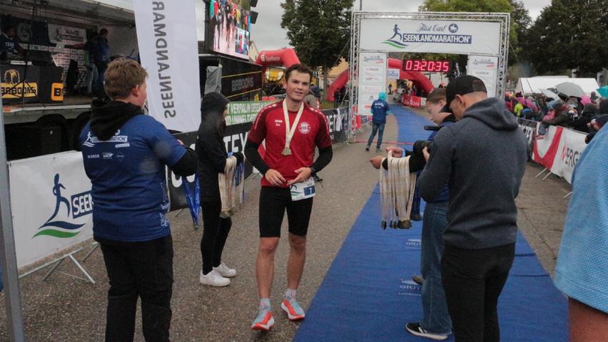 Kevin Weglehner vom SC Ettenstatt lief bei seiner Marathon-Premiere in Pleinfeld eine beachtliche Zeit von 3:20 Stunden.
