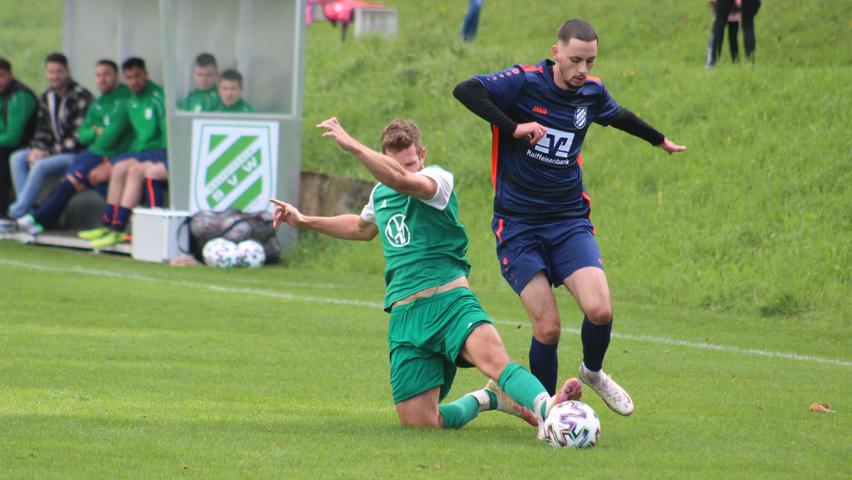 Wettelsheim, hier Ibrahim Aslan, verlor gegen Mitaufsteiger Uffenheim mit 0:3. 