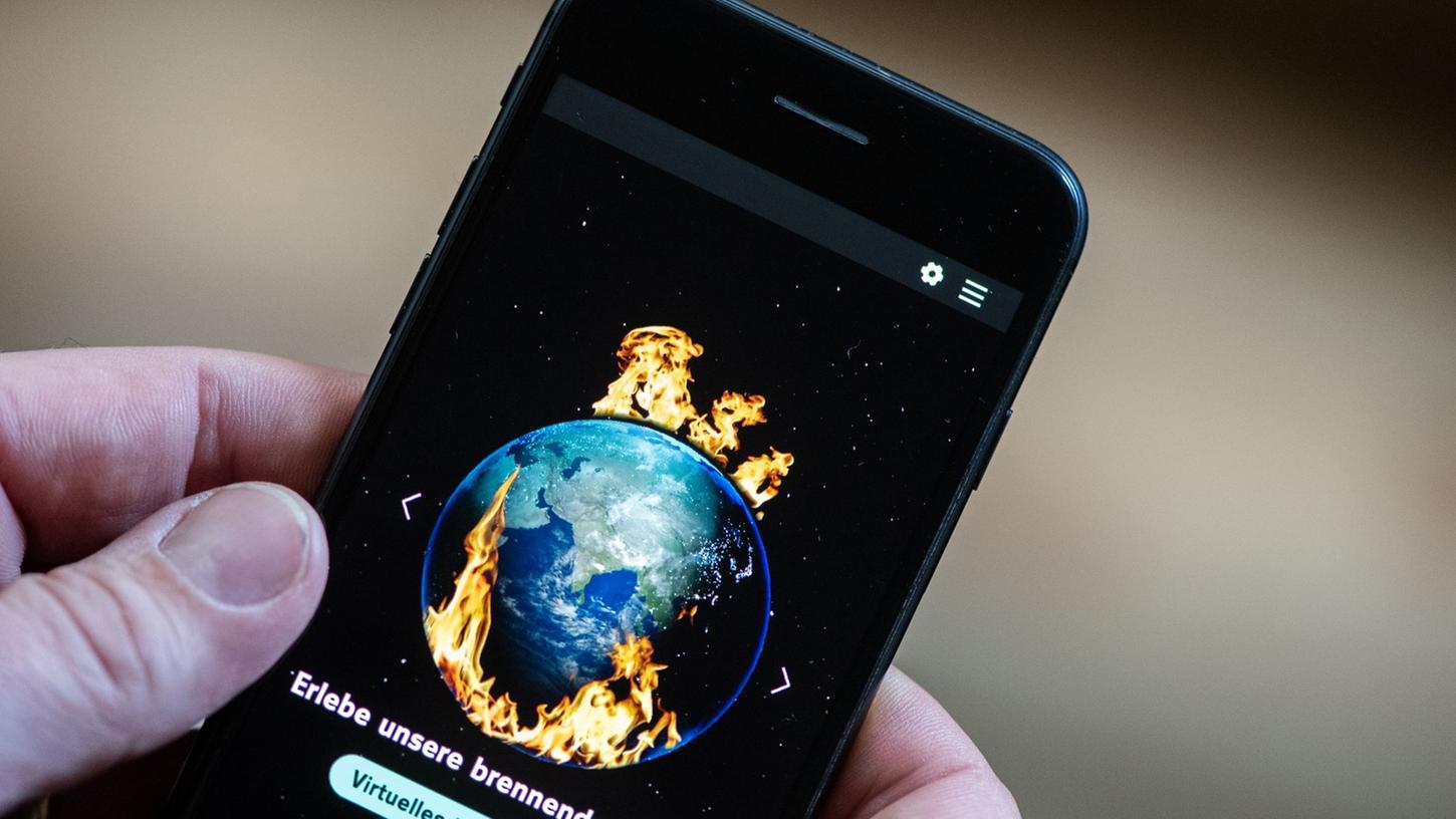 Die vom WDR entwickelte Klima-App gibt einen eindrucksvollen Einblick in die Zerstörungskraft einer aus dem Ruder gelaufenen Umwelt. Die vom WDR entwickelte Klima-App gibt einen eindrucksvollen Einblick in die Zerstörungskraft einer aus dem Ruder gelaufenen Umwelt.