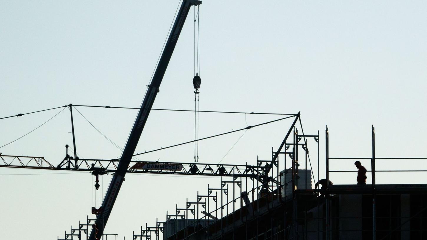 Wohnraum sollte nicht nur durch reinen Neubau geschaffen werden, fordert die IG BAU.
Wohnraum sollte nicht nur durch reinen Neubau geschaffen werden, fordert die IG BAU.