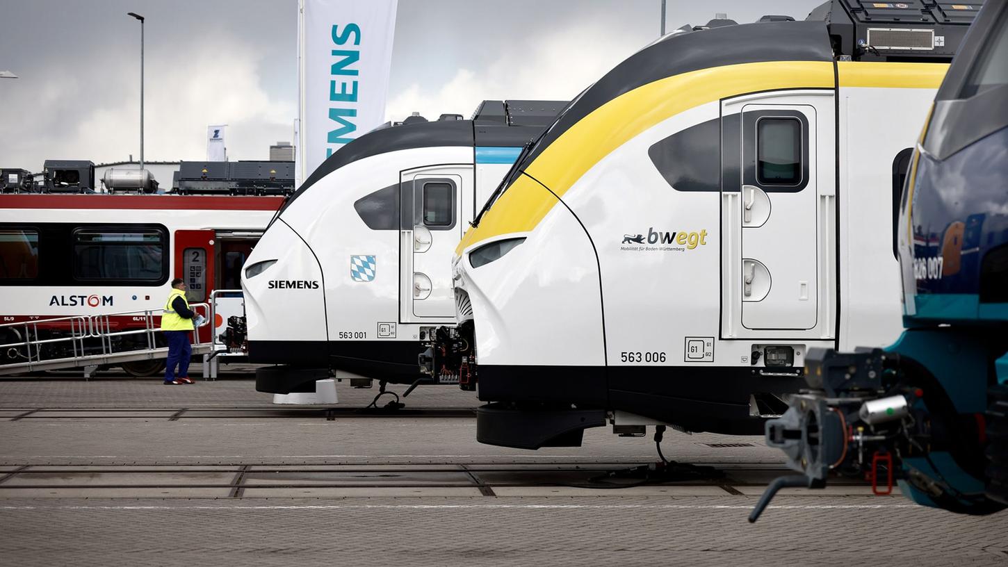 Auf der Bahntechnikmesse InnoTrans präsentieren Hersteller vor allem Züge mit alternativer Antriebstechnik. Auf der Bahntechnikmesse InnoTrans präsentieren Hersteller vor allem Züge mit alternativer Antriebstechnik.