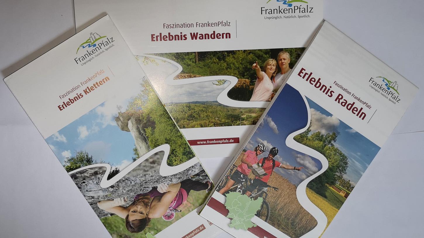 Das sind die neuen Frankenpfalz-Prospekte für Wandern, Klettern und Radeln.
