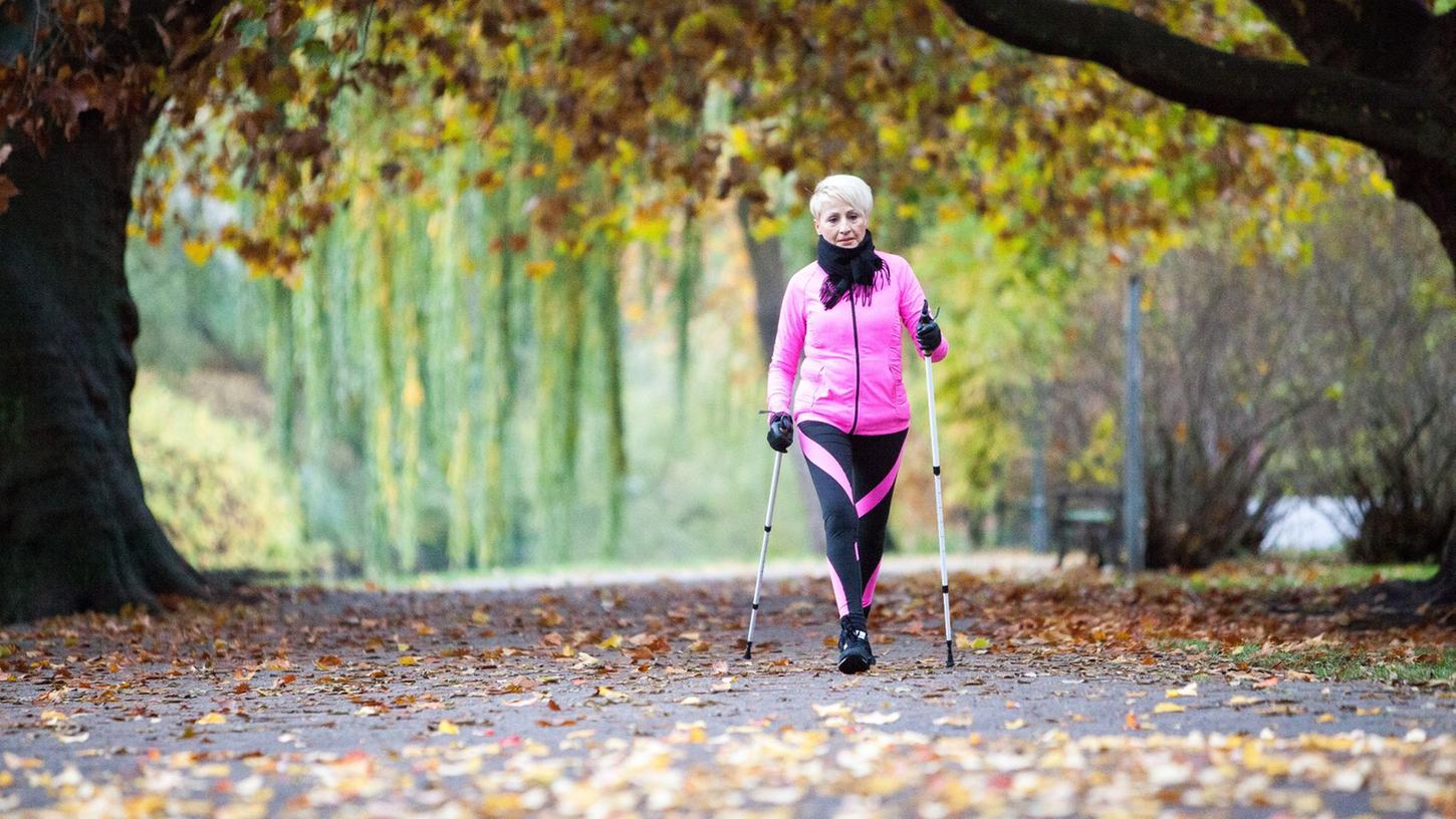 Bewegung kann geistig fithalten - und helfen, das Alzheimer-Risiko zu senken. Bewegung kann geistig fithalten - und helfen, das Alzheimer-Risiko zu senken.