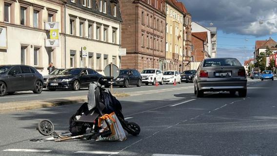 Kollision in der Laufamholzstraße: Seniorin schwer verletzt im Krankenhaus